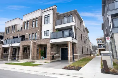 Att/Row/Townhouse in Clarington
