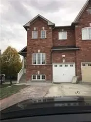 Att/Row/Townhouse in Ajax