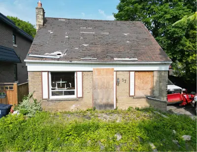Detached in Toronto