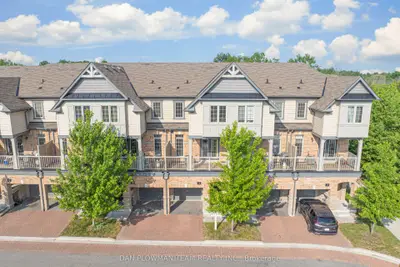Att/Row/Townhouse in Pickering