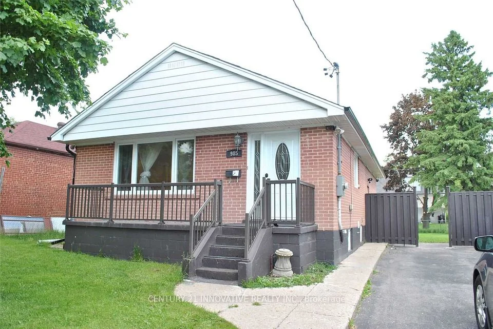 985 Victoria Park Avenue BSMT 0 BD, Toronto E03, ON M4B 2J4