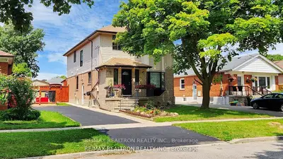 Detached in Toronto