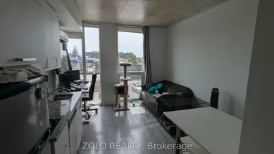Condo Apartment in Oshawa