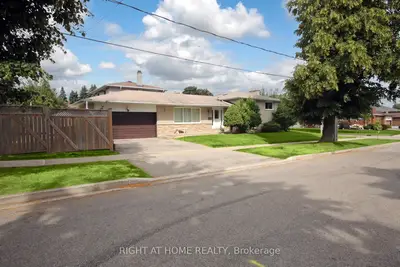Detached in Toronto