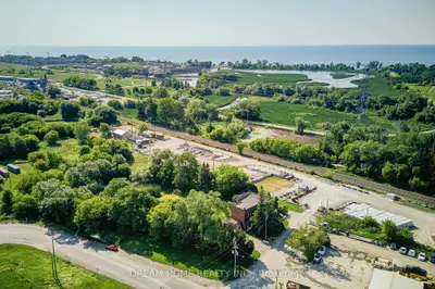 Duplex in Clarington