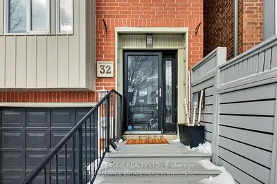 Lower Level in Toronto