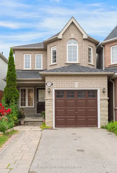 Detached in Pickering