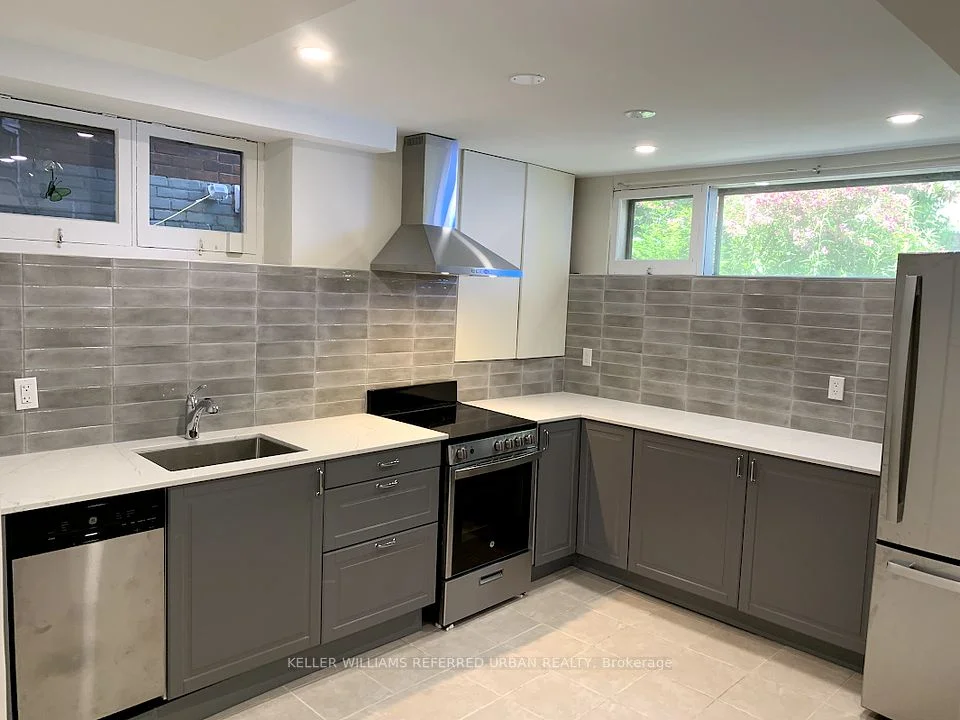 407 Woodbine Avenue BSMT, Toronto E02, ON M4L 3P7