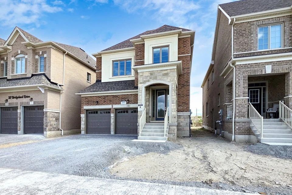 30 Bridgeland Drive S, Whitby, ON L1P 0R2