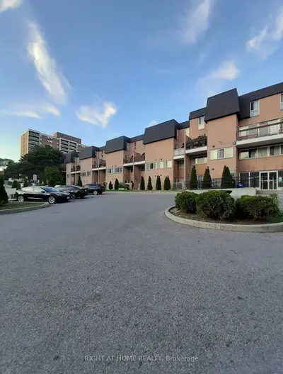 Condo Townhouse in Toronto