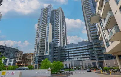 Condo Apartment in Toronto