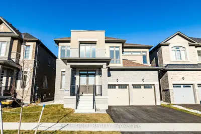 Detached in Oshawa