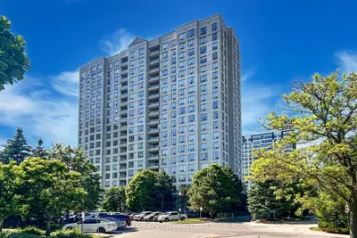 Condo Apartment in Toronto