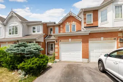 Att/Row/Townhouse in Clarington