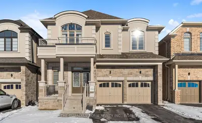 Detached in Oshawa