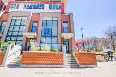 Condo Townhouse in Toronto
