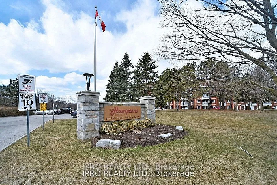 195 Lake Driveway Drive W 102, Ajax, ON L1S 7H7