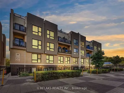 Condo Townhouse in Toronto
