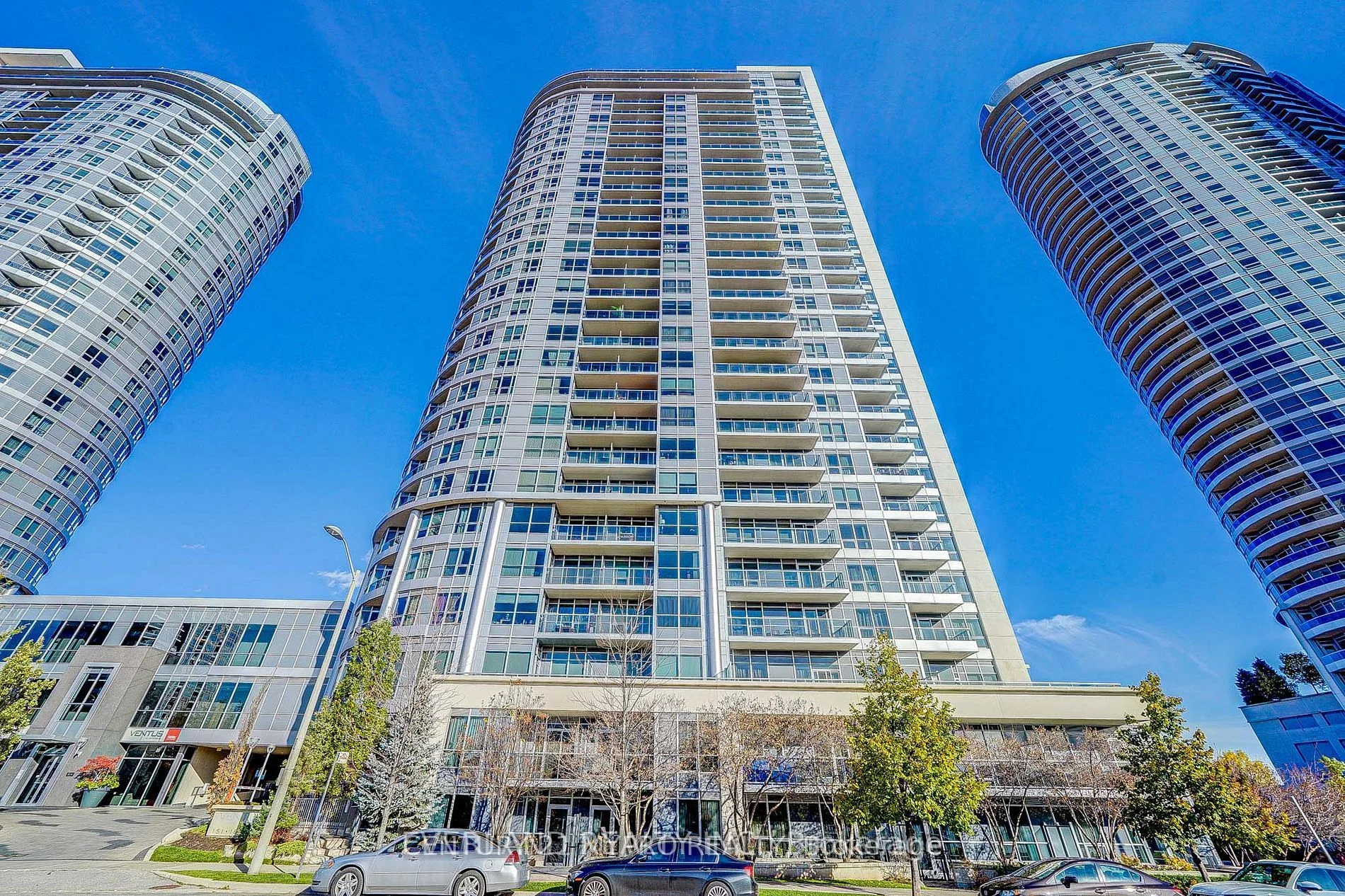 151 Village Green Square 2506, Toronto E07, On M1s 0k5