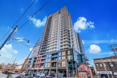 Condo Apartment in Toronto