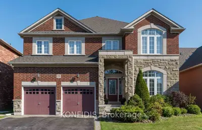 Detached in Oshawa
