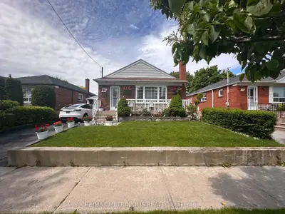 Detached in Toronto