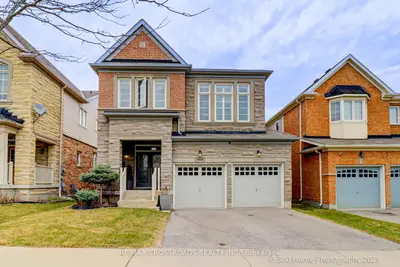 Detached in Oshawa