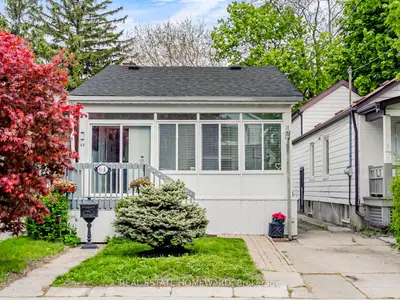 Detached in Toronto