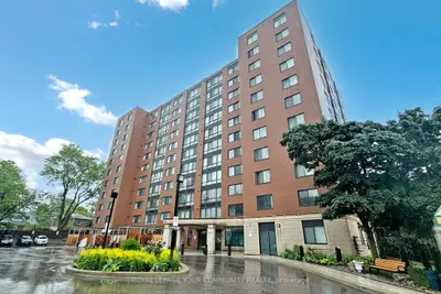 Condo Apartment in Toronto