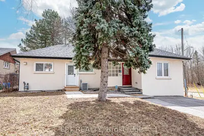 Detached in Oshawa