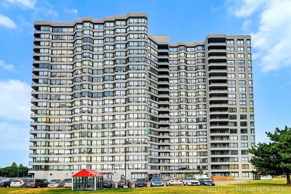 330 Alton Towers Circle 1112, Toronto E07, ON M1V 5H3