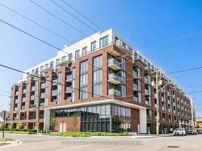 Condo Apartment in Whitby