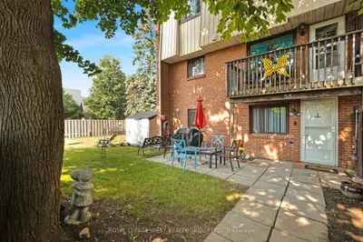Condo Townhouse in Oshawa