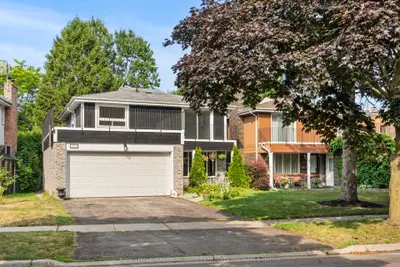 Detached in Pickering