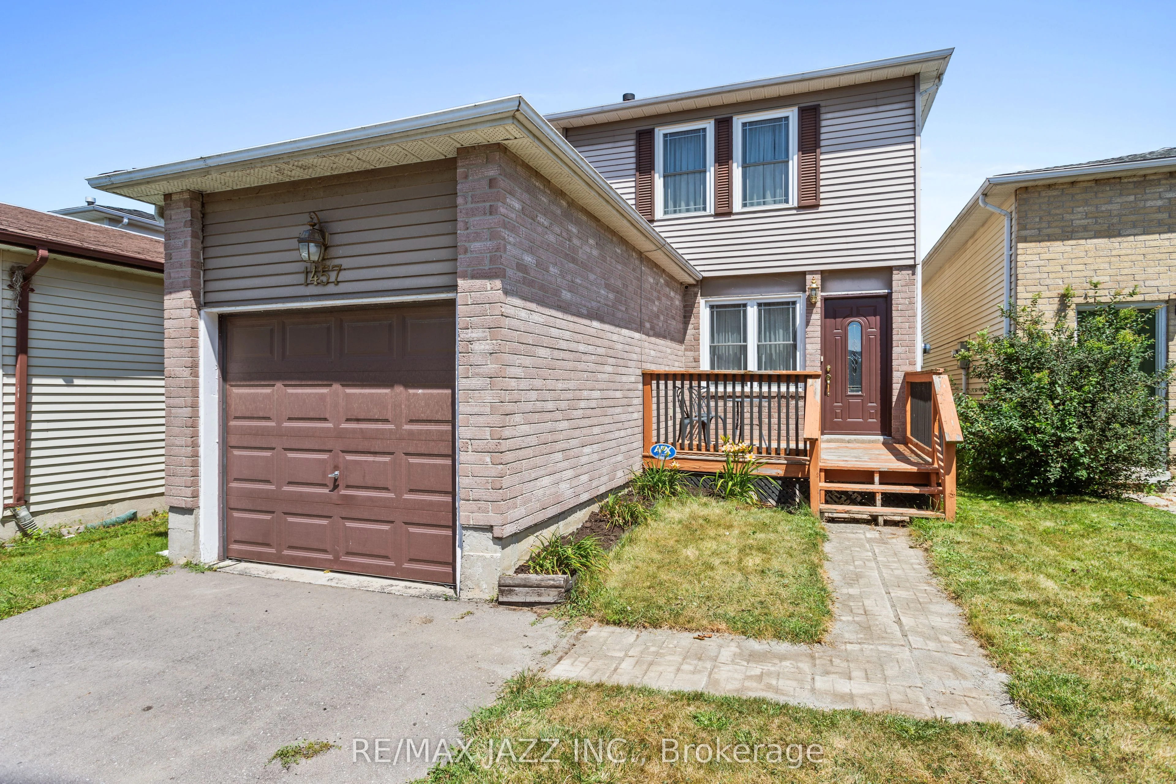 1457 Birchcliffe Court, Oshawa, ON L1J 7Z9