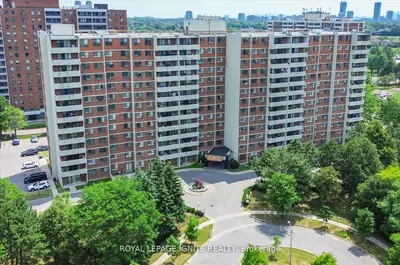 Condo Apartment in Toronto