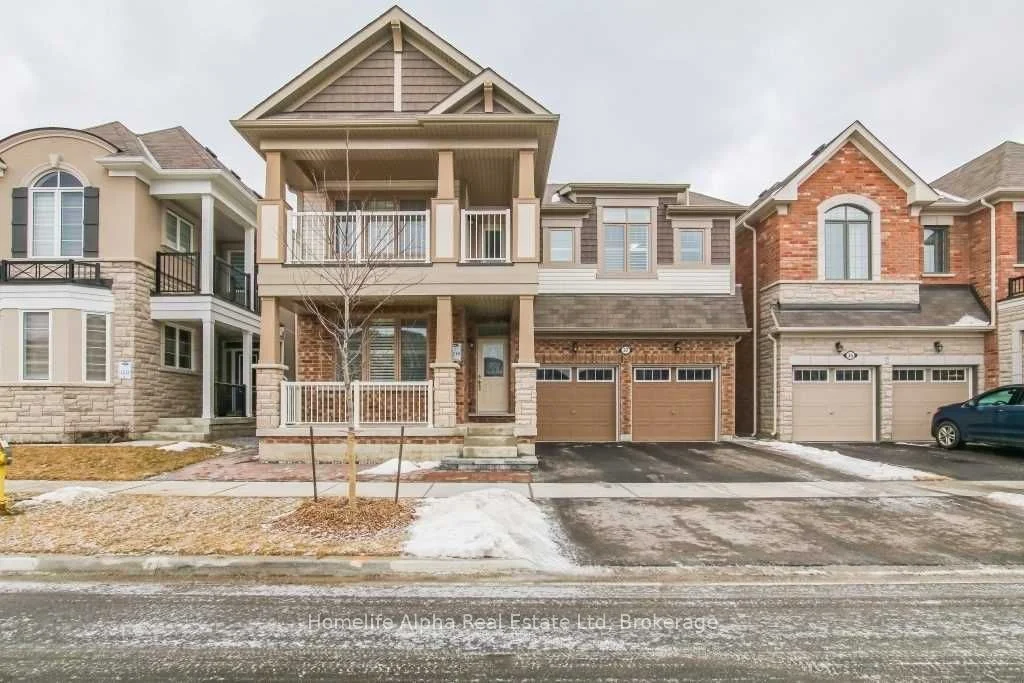 37 Westfield Drive Main & 2nd Floor, Whitby, ON L1P 1Y5