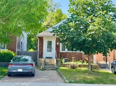 Detached in Toronto