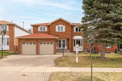 Detached in Pickering