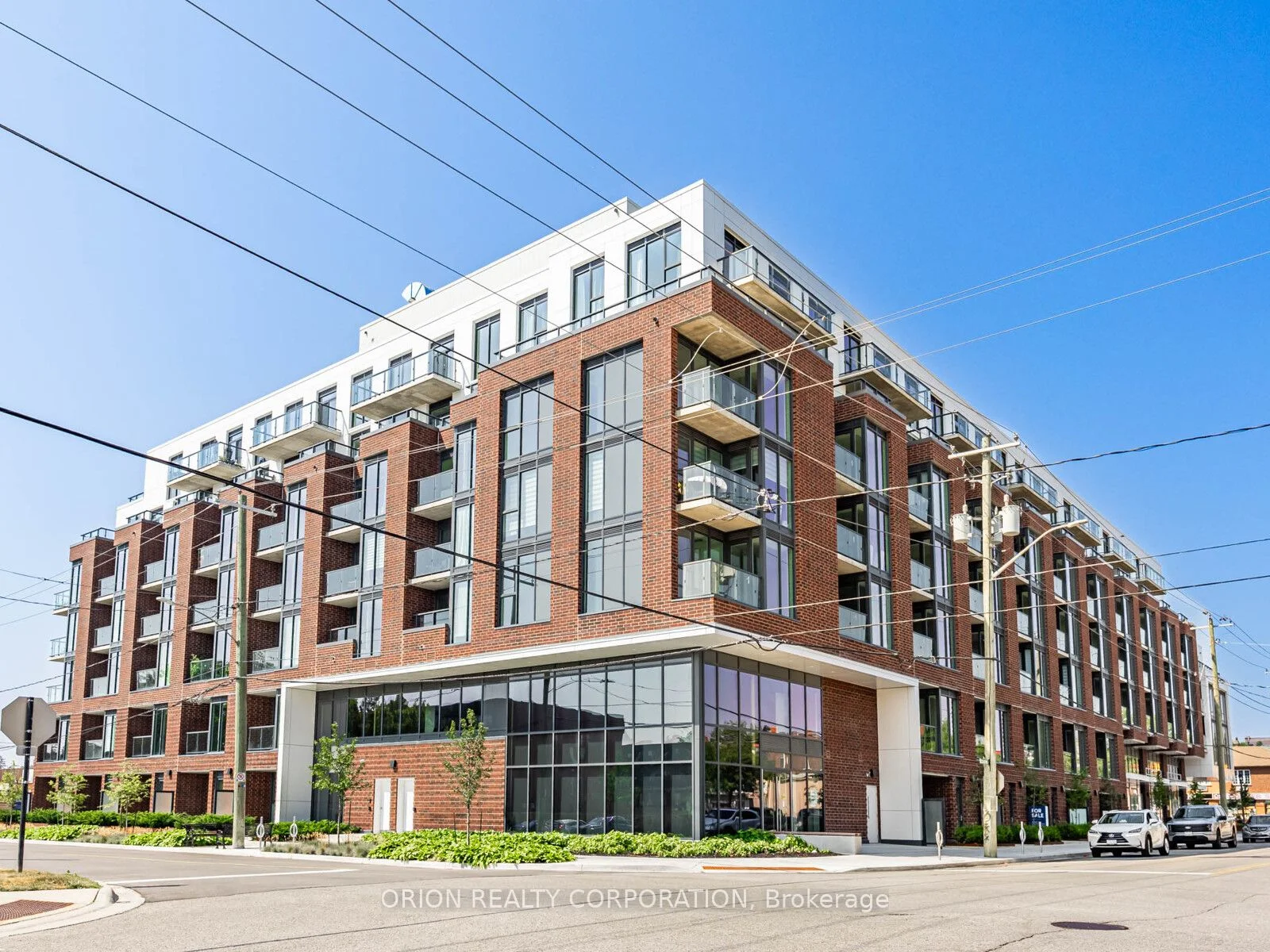 201 Brock Street S 617, Whitby, ON L1N 4K2