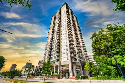 Condo Apartment in Toronto