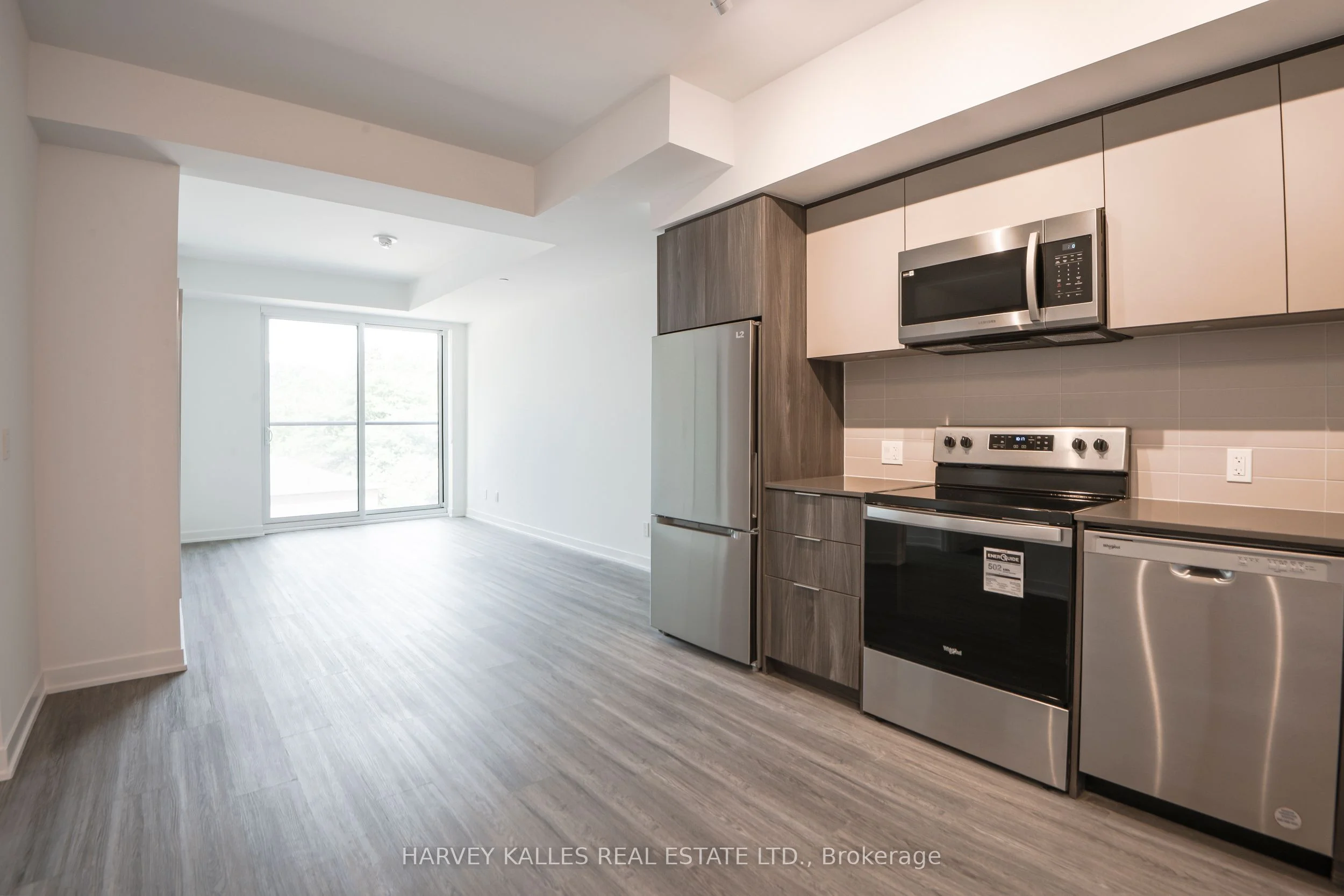 94 Eastdale Avenue 423, Toronto E03, ON M4C 5A1