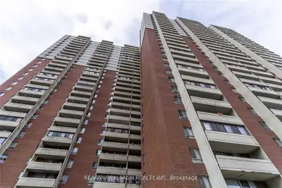 Condo Apartment in Toronto