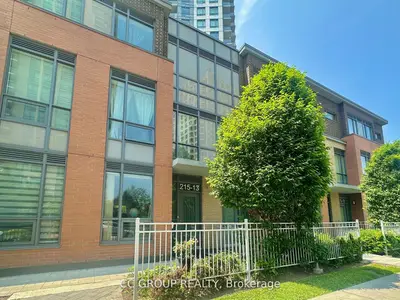 Condo Townhouse in Toronto
