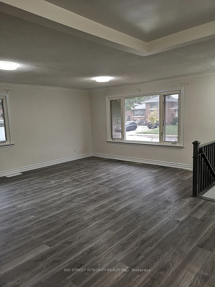 6 Wishing Well Drive, Toronto E05, ON M1T 1J1