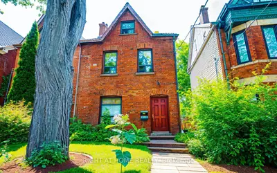 Duplex in Toronto