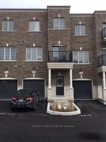Att/Row/Townhouse in Clarington