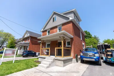 Detached in Oshawa