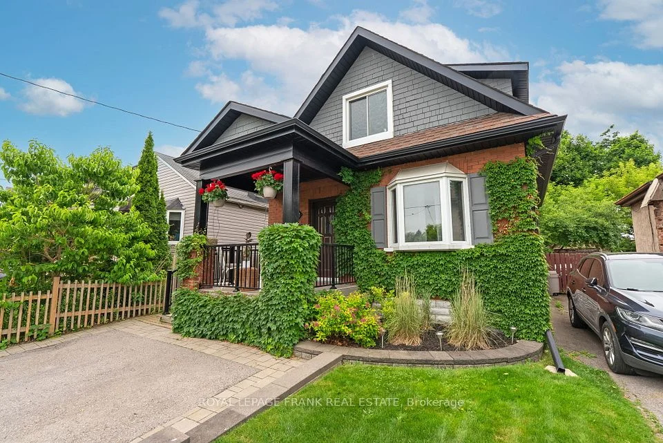 168 Roxborough Avenue, Oshawa, ON L1G 5W5