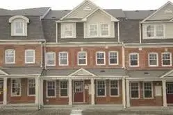 Att/Row/Townhouse in Toronto